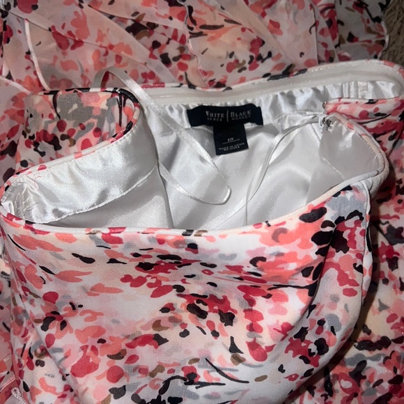 White House black market dress - Picture 3 of 3